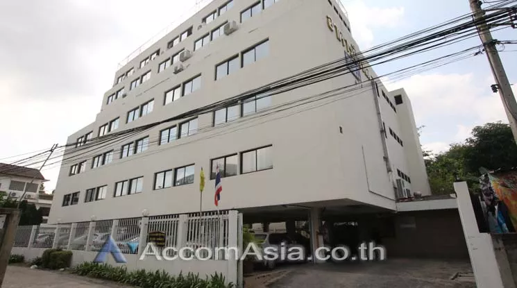  2  Office Space For Rent in Phaholyothin ,Bangkok BTS Ari at Thirapol Building AA14126